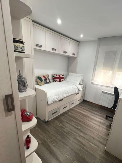 Apartamento Centrico Con Terraza Ebi02919 Portugalete Exterior photo
